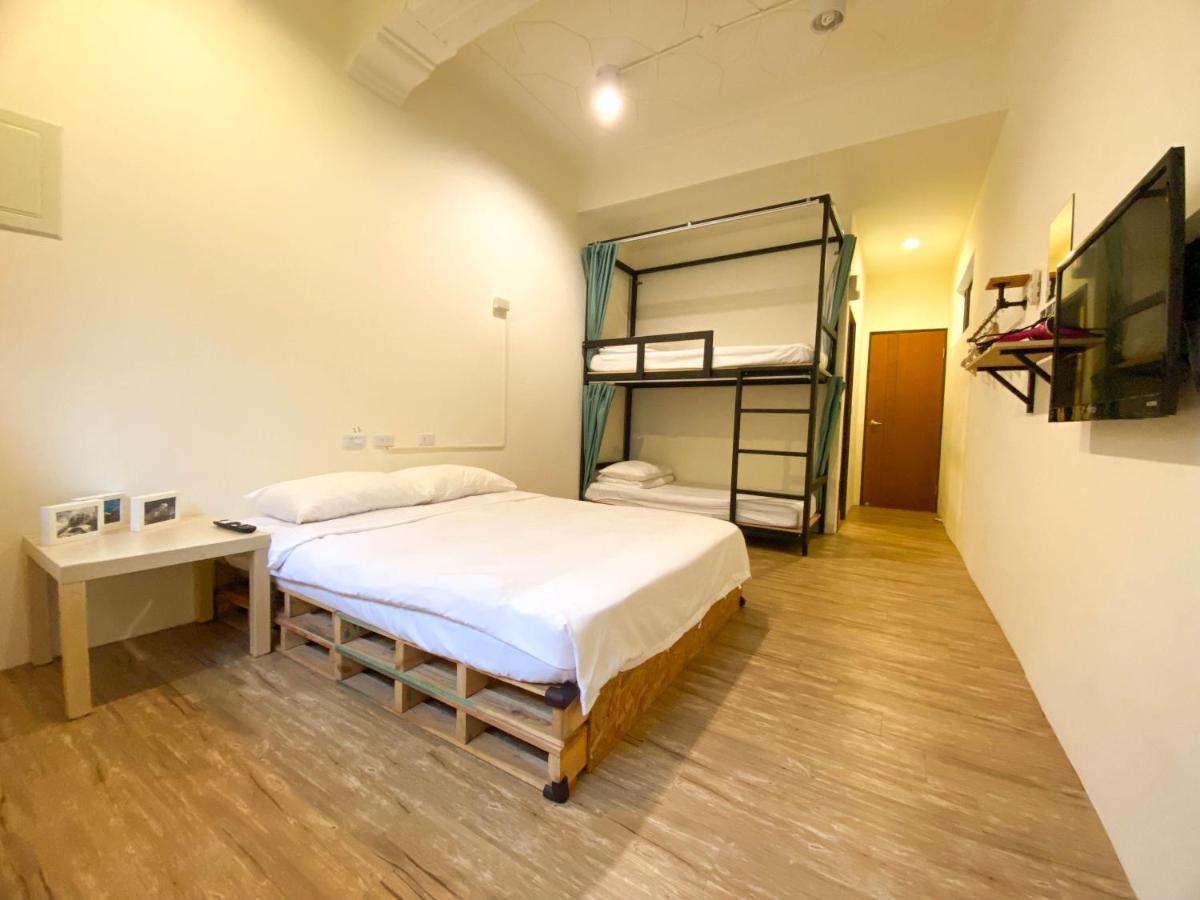 Stay Liuqiu Diving Hostel 샤오리우치우 외부 사진